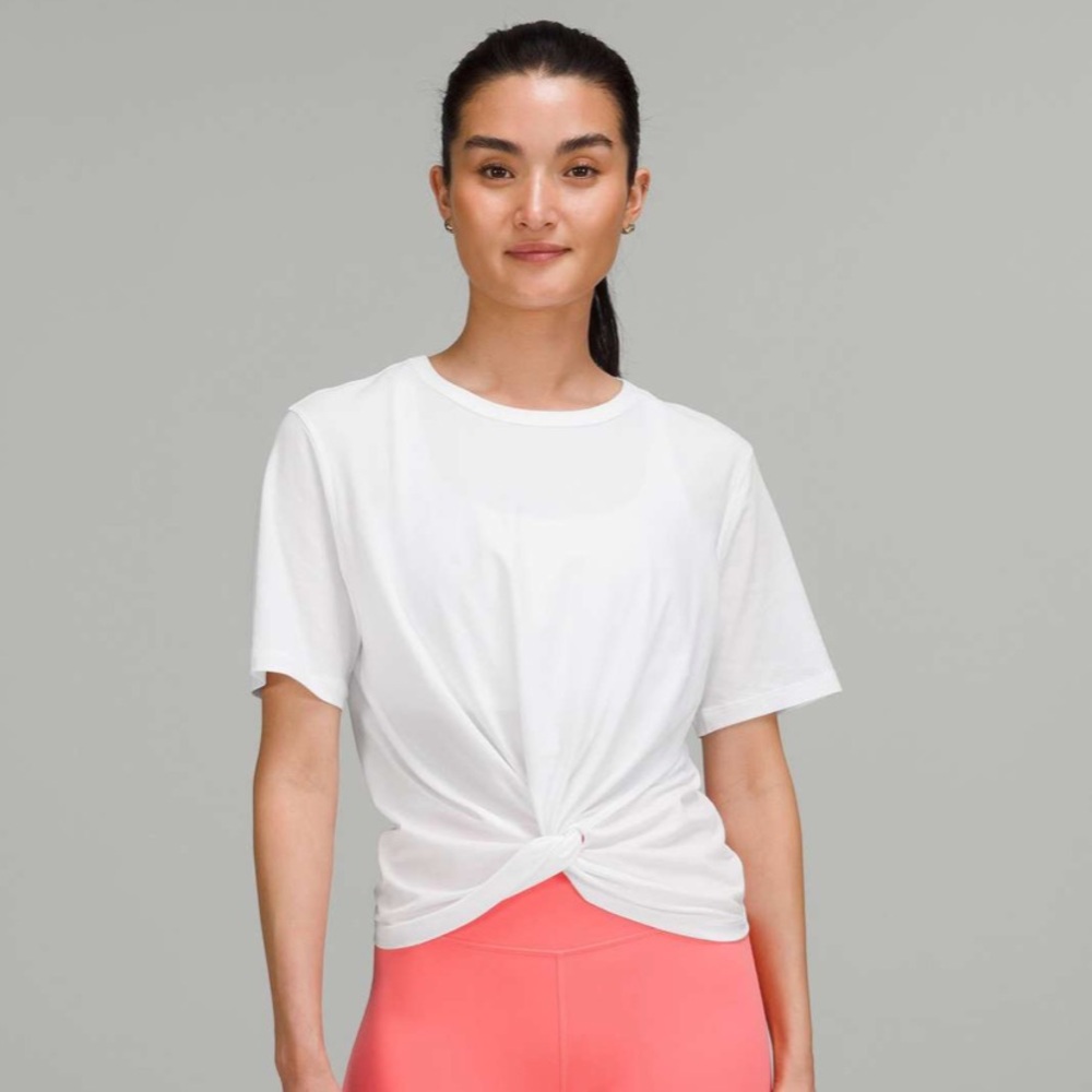 Lululemon athletica White Crescent tie front tee tshirt short sleeve size 2